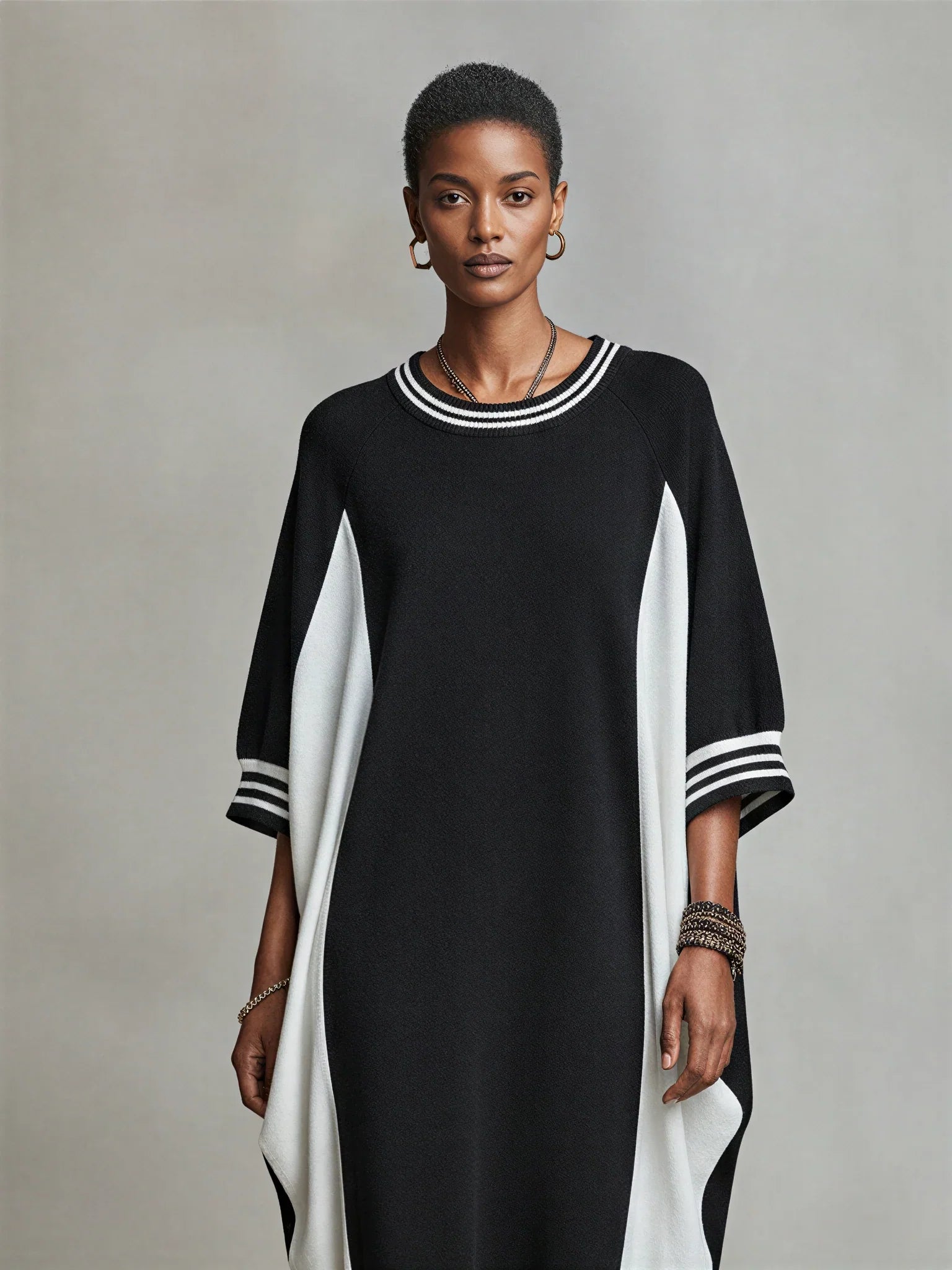 İki Renk Yan Panelli Oversize Sweatshirt Midi Elbise – Çizgili Yaka Detaylı & Kozalak (Cocoon) Kesim, Çok Yönlü Günlük & Ev Giyimi Elbise