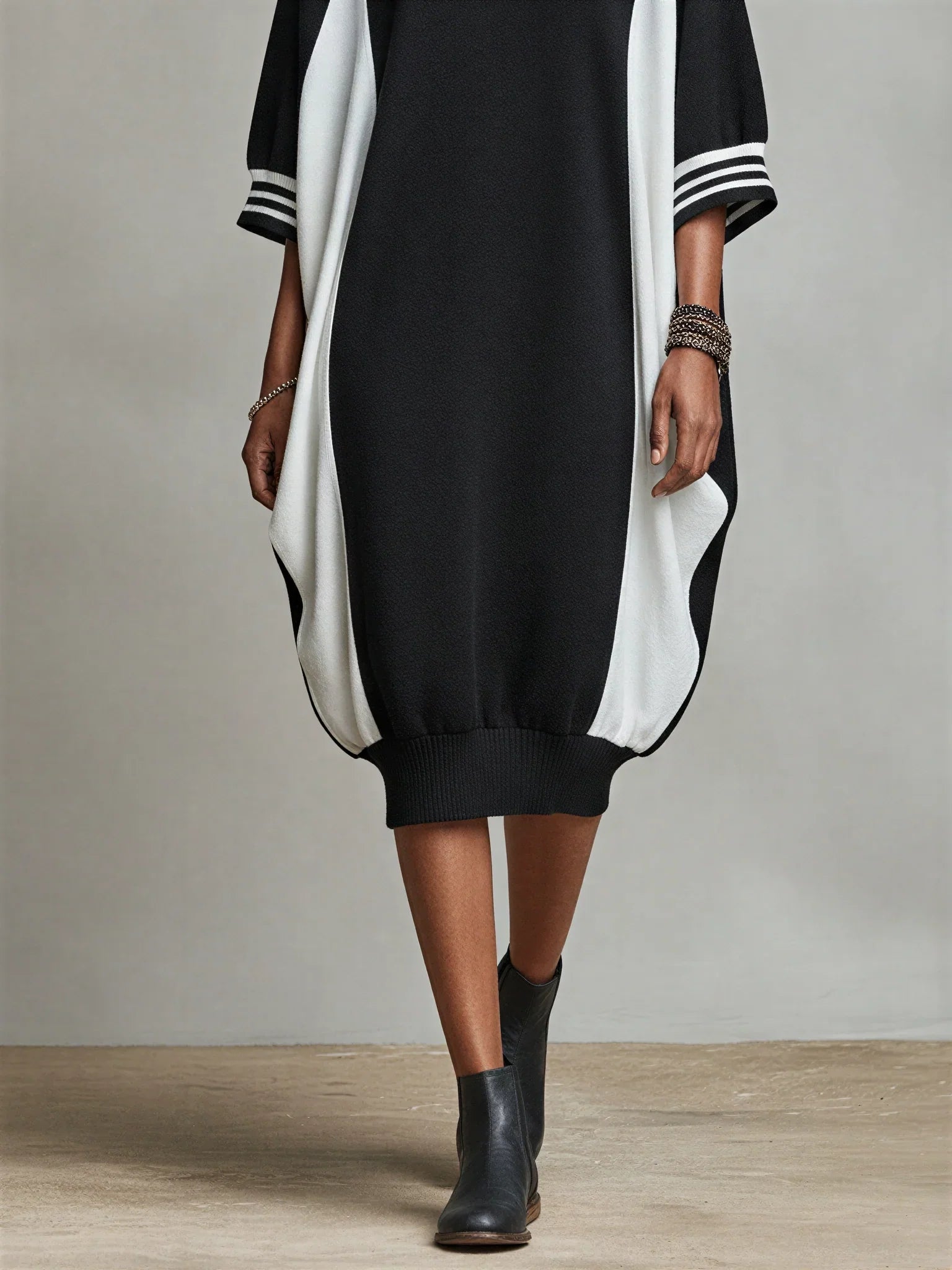 İki Renk Yan Panelli Oversize Sweatshirt Midi Elbise – Çizgili Yaka Detaylı & Kozalak (Cocoon) Kesim, Çok Yönlü Günlük & Ev Giyimi Elbise
